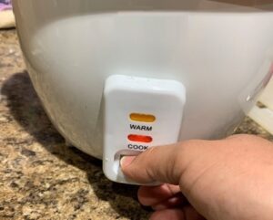 Setting the rice cooker
